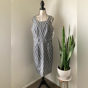 Robbie Bee hidden zipper dress with pockets size:12